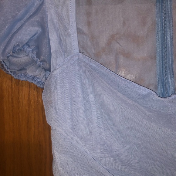 Brand new Missguided mesh ss puff sleeve milkmaid mini dress blue in size 6! - Picture 4 of 5